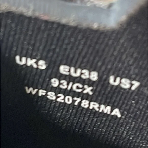 HUNTER Women's Original Chelsea Rain Boots Waterproof Size 7 Dark Blue New - Picture 11 of 12